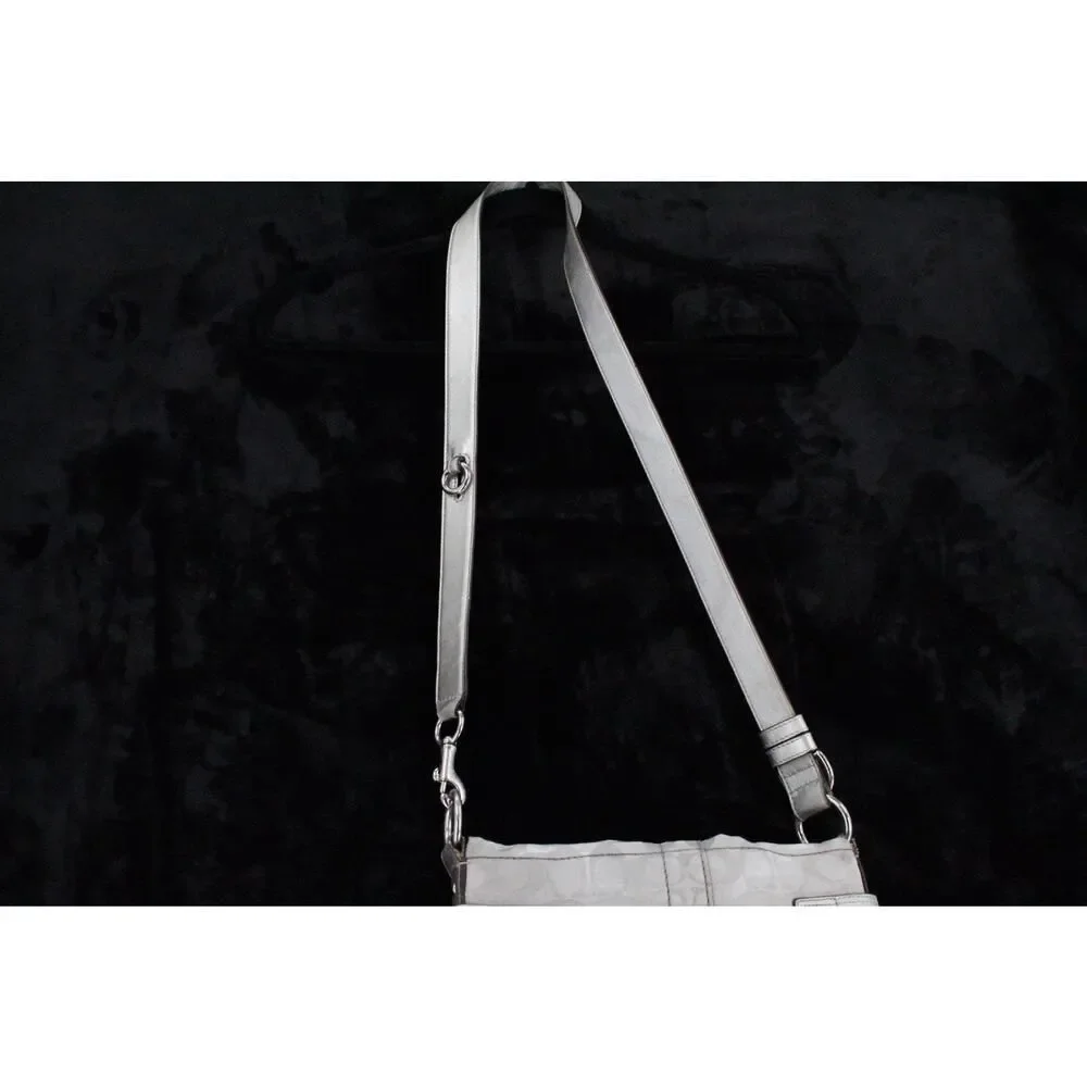 Coach Signature Jacquard Canvas Leather Shoulder Bag F17088 Buckle Silver Y2K
